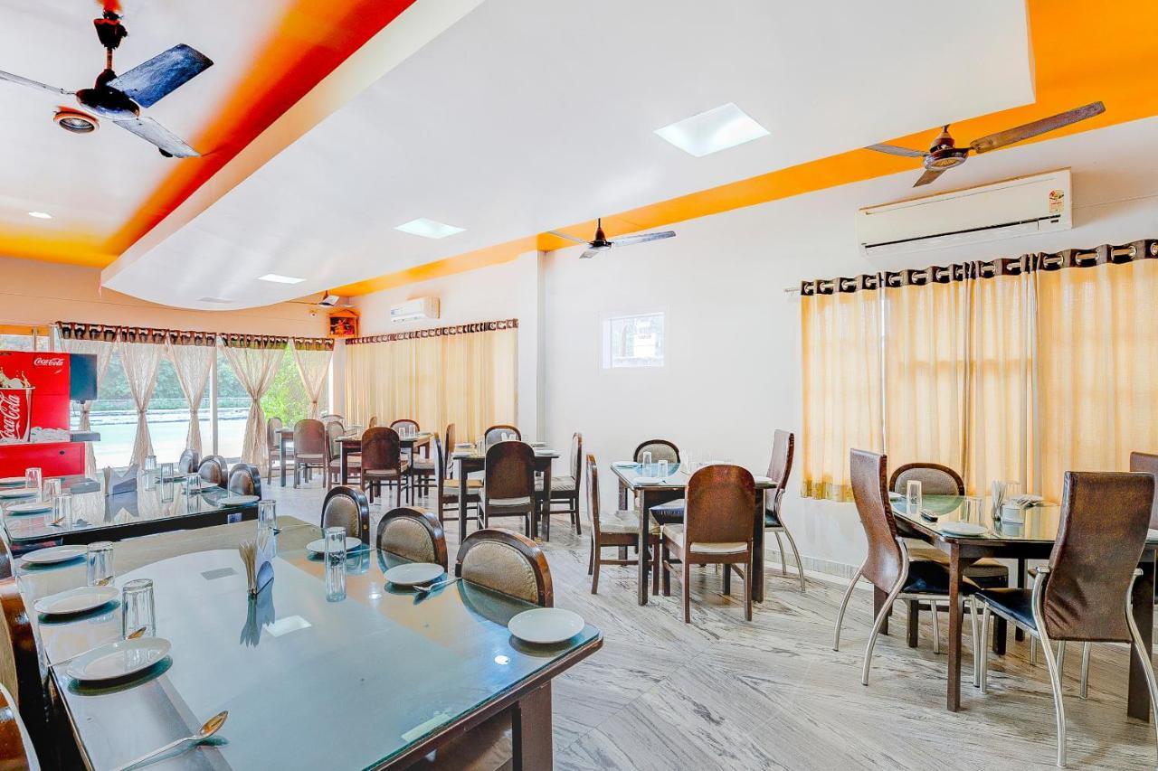 Oyo 13521 Sudhriti Hotel Siliguri Exterior foto
