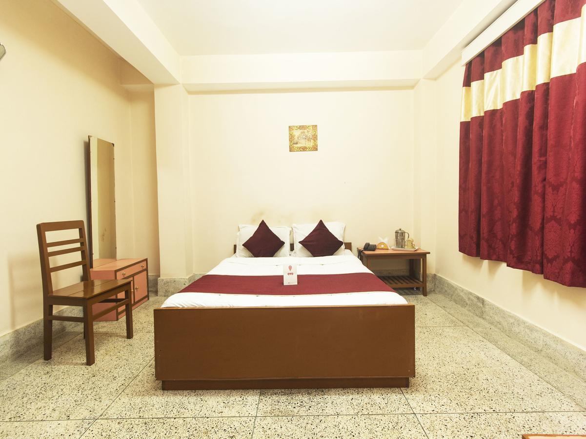 Oyo 13521 Sudhriti Hotel Siliguri Exterior foto